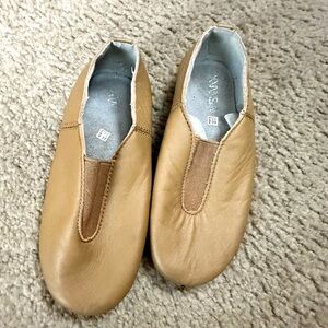 Little Girls Beige Jazz Shoes
